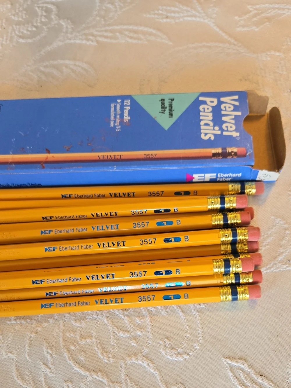 Lot Of 47 Vintage Drawing Pencils Eagle, Velvet, EF